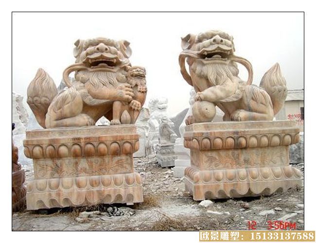 一对晚霞红石雕貔貅 动物石雕塑定制